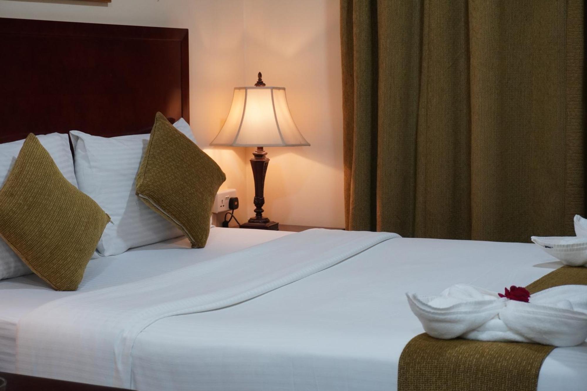 Onyx Hotel Apartments - Maha Hospitality Group Ajman Exterior foto